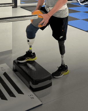 Bezpłatna protetyka kończyn dolnych. Zgłoś się teraz - 310x385