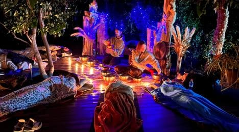 Team Building z sensem: zapraszamy biznesy na charytatywny sound healing na rzecz wsparcia obrońców.